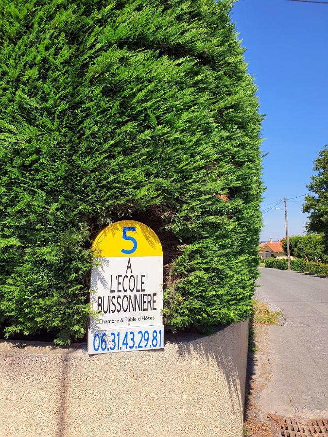 A L'Ecole Buissonniere, Chambre D'Hotes En Sidobre Lacrouzette Exterior foto